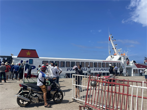 Tàu cao tốc Phú Quý Island