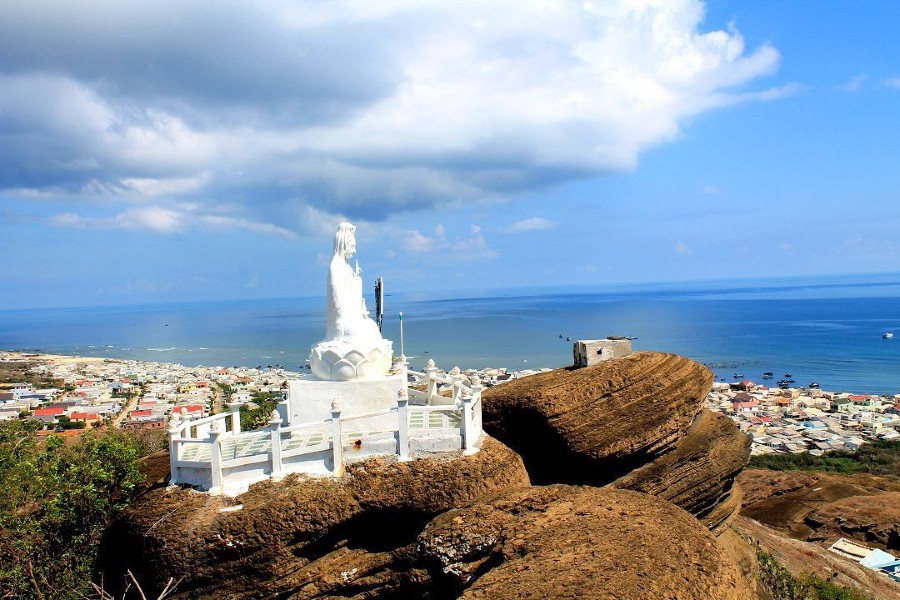 Hãy cùng Tàu Phú Qúy IsLand đi Đảo Phú Quý du lich – hình 11